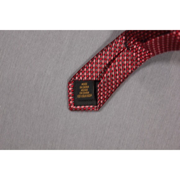Donald J. Trump Red Silk Geometric Tie Signature Collection EUC 3" Wide - Picture 3 of 5